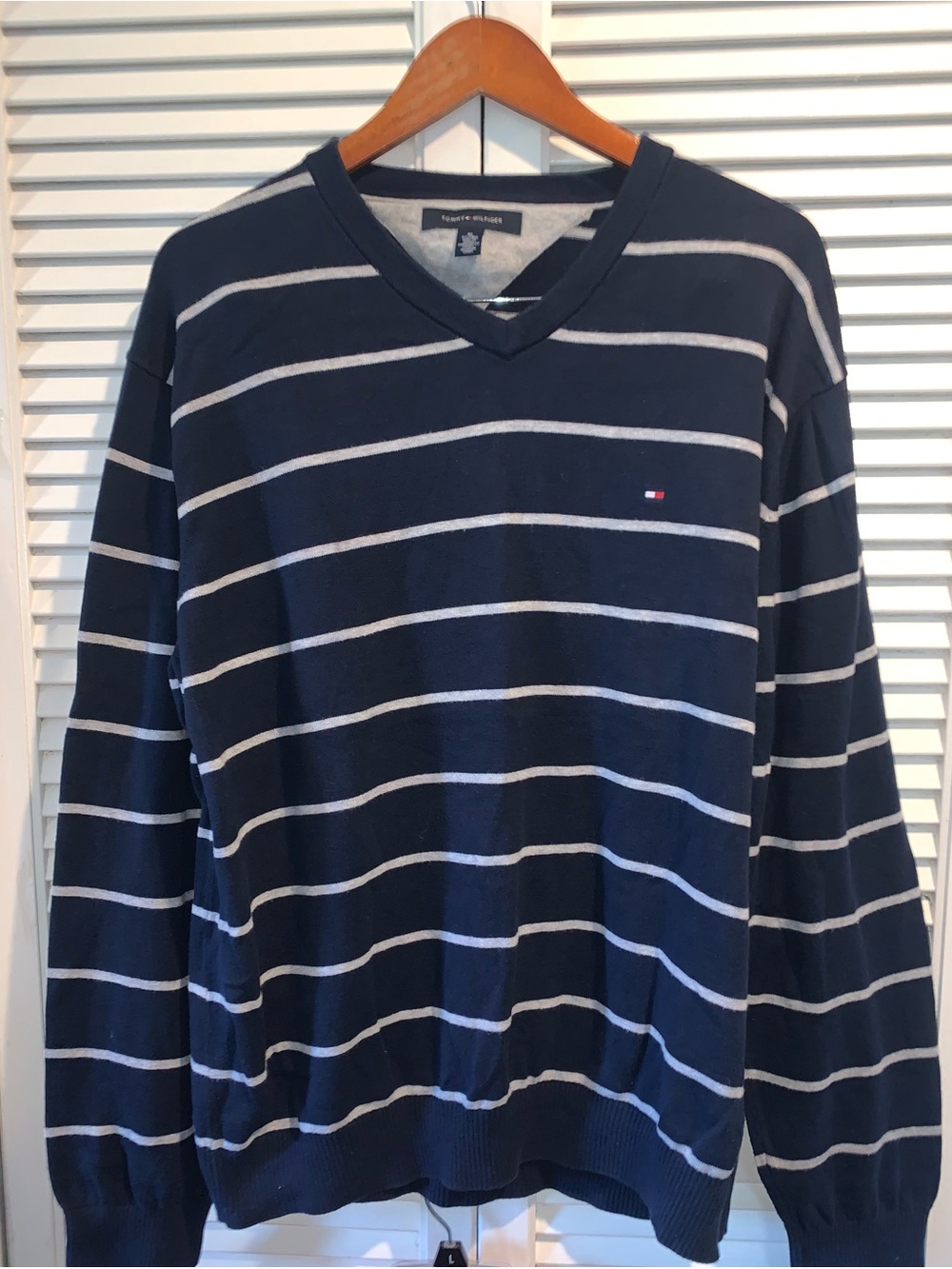 Tommy Hilfiger Navy & White Striped V-Neck Sweater Men’s XL